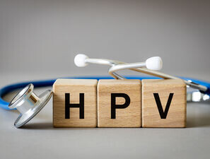 Bild zu HPV-Impfung - Effektive Prävention von Gebärmutterhalskrebs