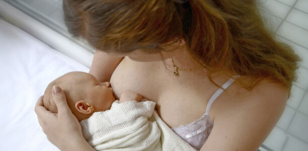 Bild zu Nationale Stillstrategie - Stillen von Babys soll stärker gefördert werden