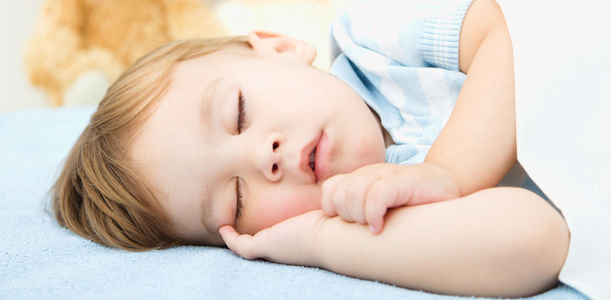 Bild: © Serhiy Kobyakov - Fotolia Bild zu Schnarchen und Mundatmung - Vernachlässigte Symptome in der kinderärztlichen Praxis