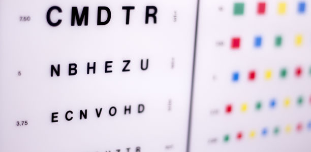 Bild: fotolia - edwardolive Bild zu Der diagnostische Blick - Beidseitige Sehminderung und Gesichtsfeldeinschränkung