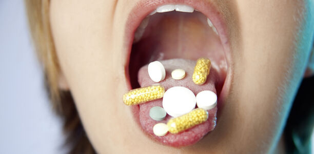 Bild: fotolia - pix4U Bild zu "Hirndoping" - Neuroenhancement bei Jugendlichen und jungen Erwachsenen