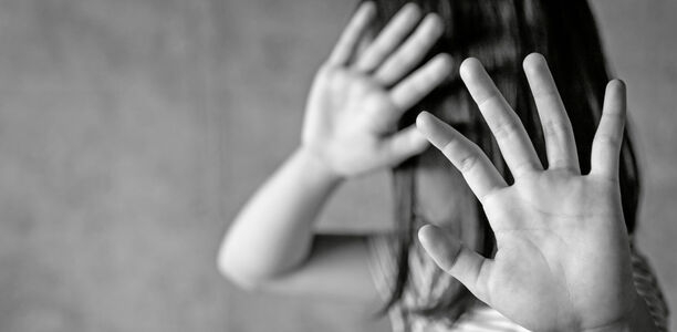 Bild zu Kindesmissbrauch - Pädiater fordern härtere Strafen und wünschen sich weitere präventive Maßnahmen 