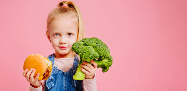 Bild zu Ernährung - Sind vegetarisch ernährte Kinder häufiger untergewichtig?