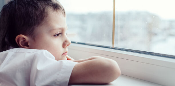 Bild zu Psychische Erkrankungen  - Häufigster Grund für Einweisung ins Krankenhaus bei Kindern