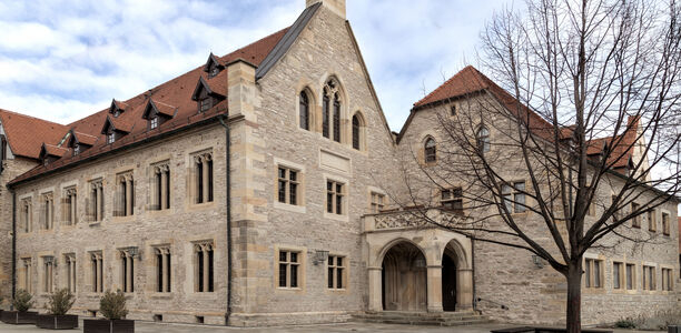 Bild zu DGSPJ-Klausur 2023 in Erfurt - Neue Weichenstellungen in altehrwürdigen Klostermauern