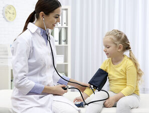 Bild zu Bluthochdruck im Kindesalter - Spätere Herz-Kreislauf-Sterblichkeit erhöht