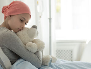 Bild zu Erhöhtes Risiko - Düstere Prognose für Kinder mit Tumoren und Adipositas 