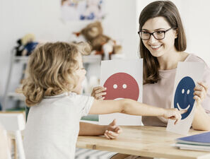 Bild zu Selbstregulationskompetenzen - Förderung in Kindertageseinrichtungen und Schulen