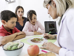 Bild zu Kinder mit Typ-1-Diabetes - Wie die ideale Ernährung aussieht 