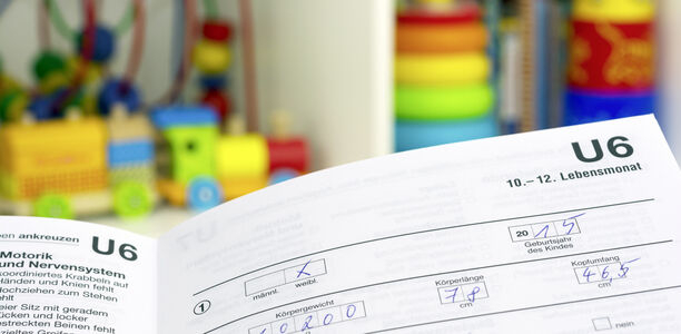 Bild zu Vorsorgeuntersuchungen - Zahnärztliche Früherkennung jetzt auch Teil des „Gelben Heftes“