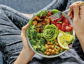 Bild zu Update - Vegetarische und vegane Ernährung bei Kindern & Jugendlichen